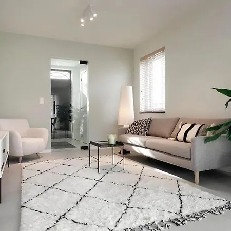Empire 51 Cosy A Apartment *